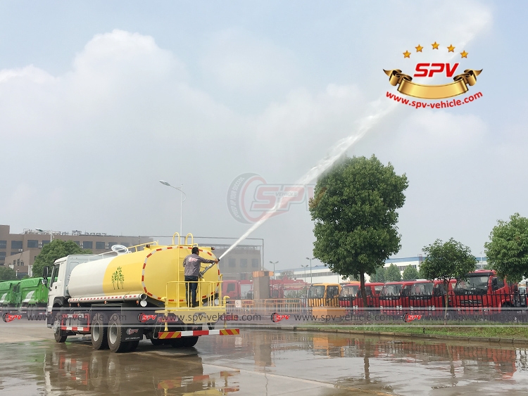 20,000 Litres Water Sprinkling Truck SINOTRUK - Water Cannon Shooting 20,000 Litres Water Sprinkling Truck SINOTRUK - Water Cannon Shooting